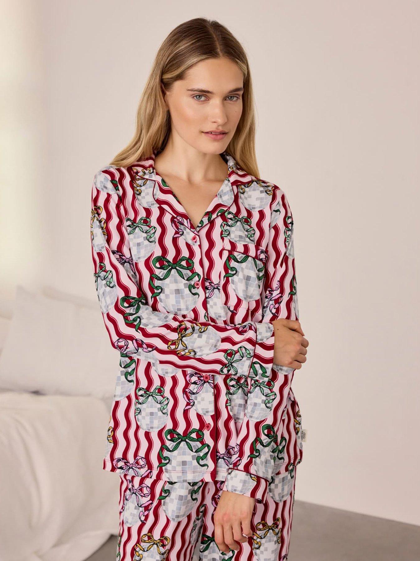 Image 4 of 7 of CHELSEA PEERS Chelsea Peers Wavy Stripe Disco Ball Print Long Pyjama Set - Pink