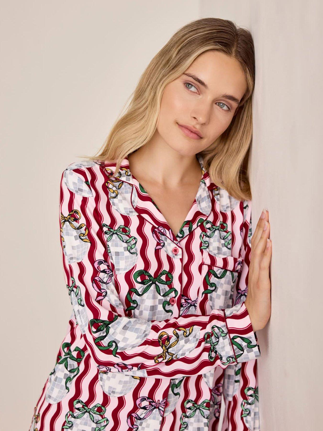 Image 6 of 7 of CHELSEA PEERS Chelsea Peers Wavy Stripe Disco Ball Print Long Pyjama Set - Pink