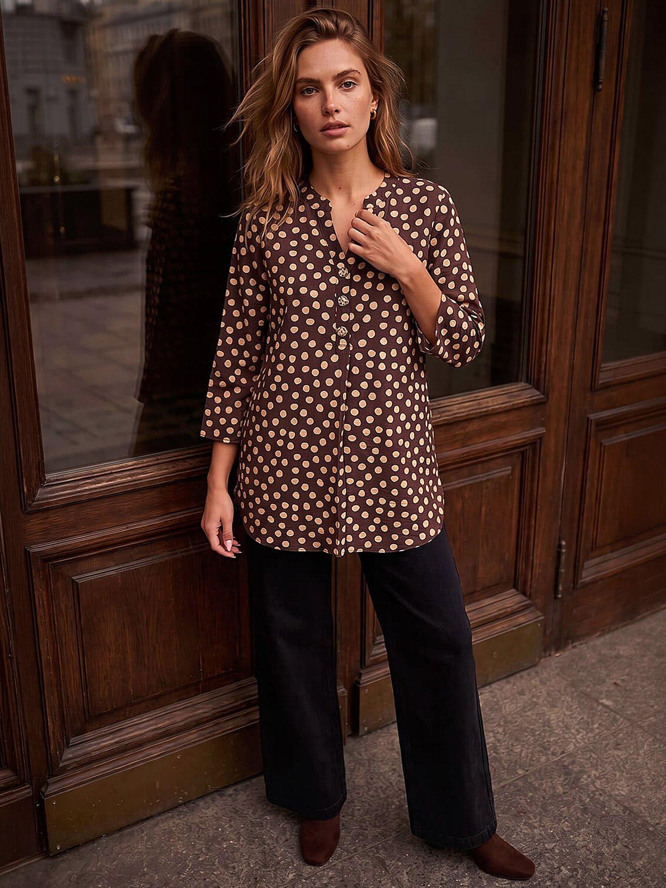 Image 4 of 4 of Roman Spot Gold Button Top