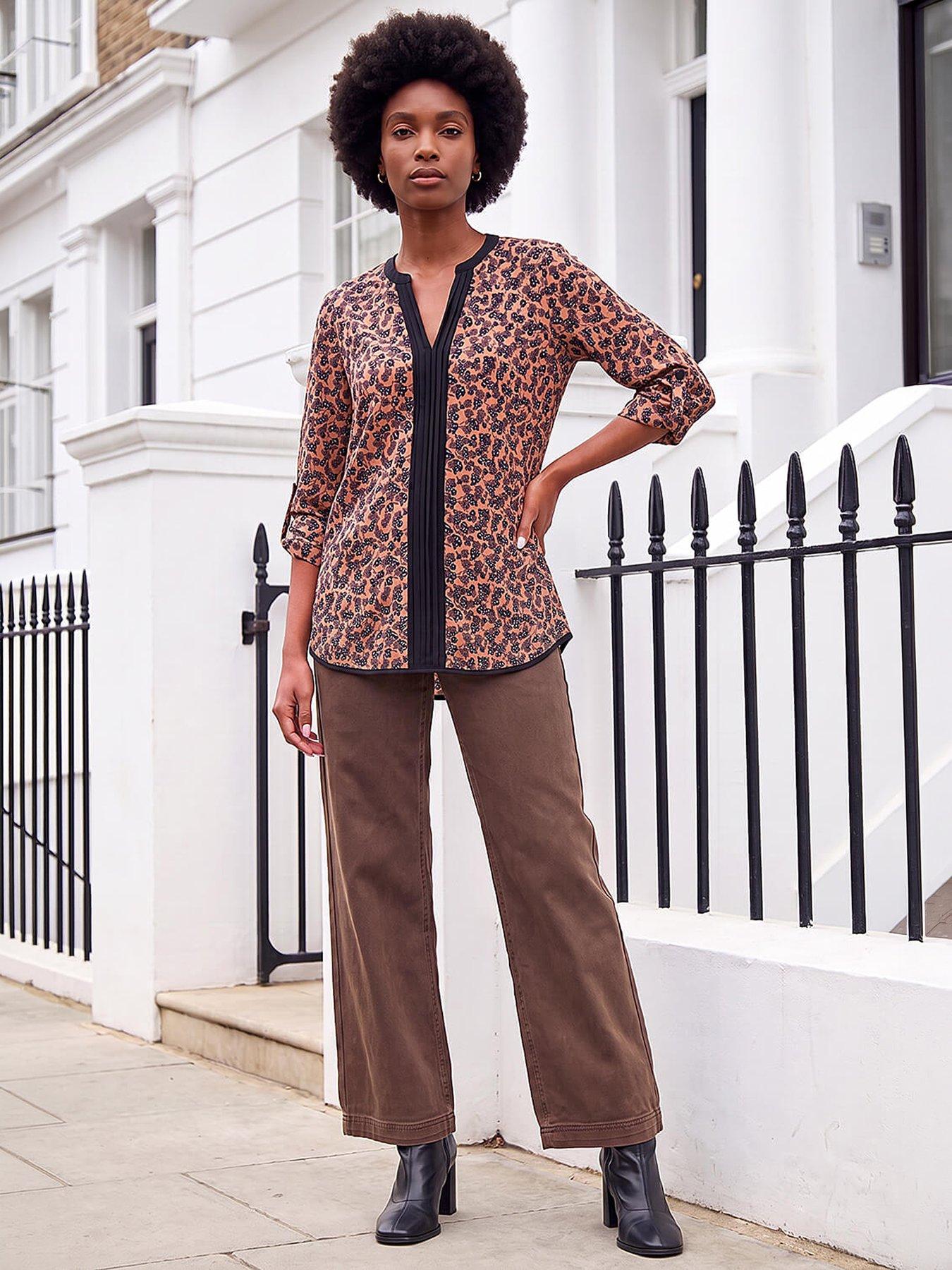 Image 4 of 4 of Roman Womens Pintuck Contrast Floral Top - Cream