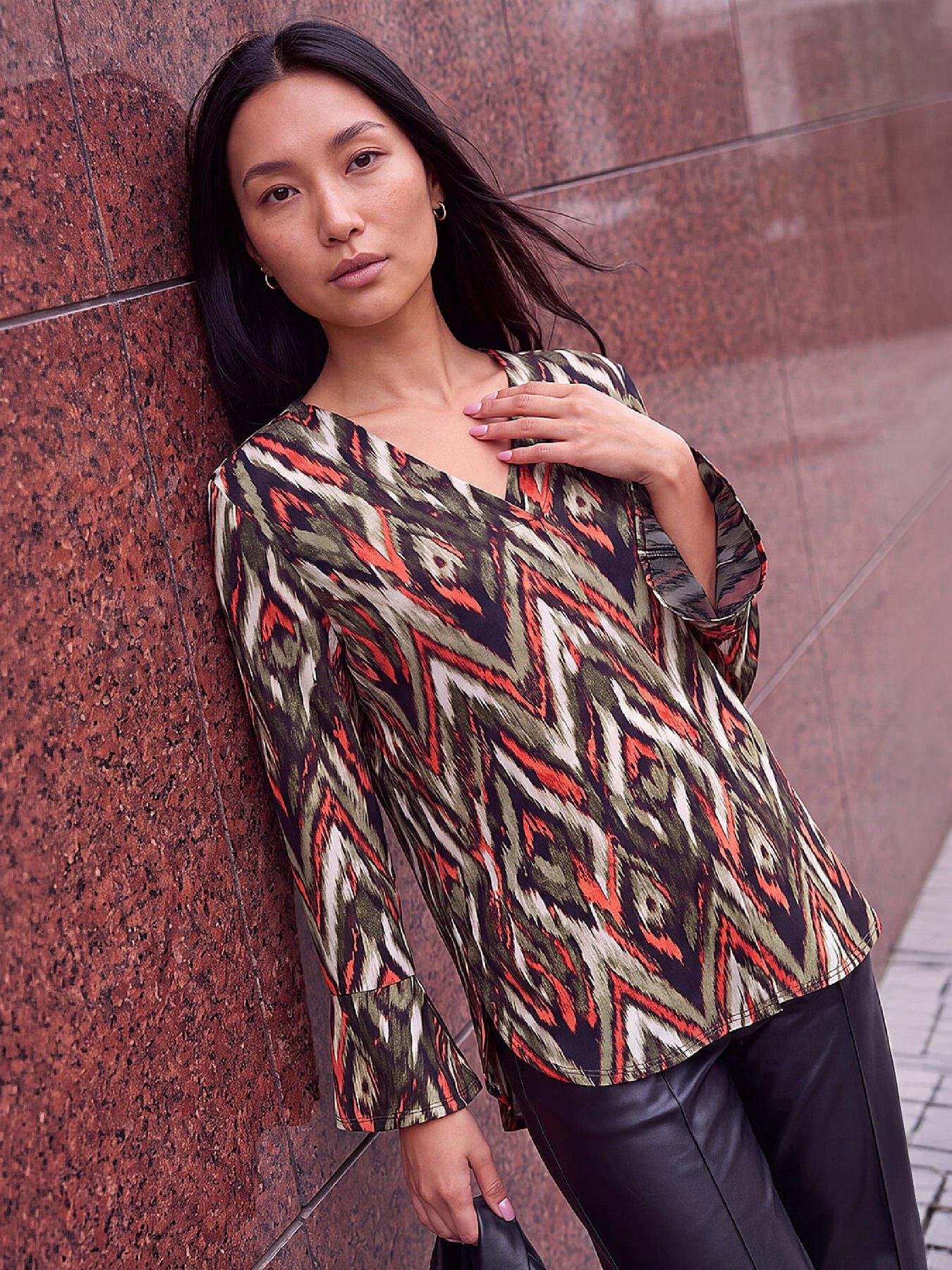 Roman Women's Khaki Abstract Print V-Neck Tunic Top In Size 20 - Image 7