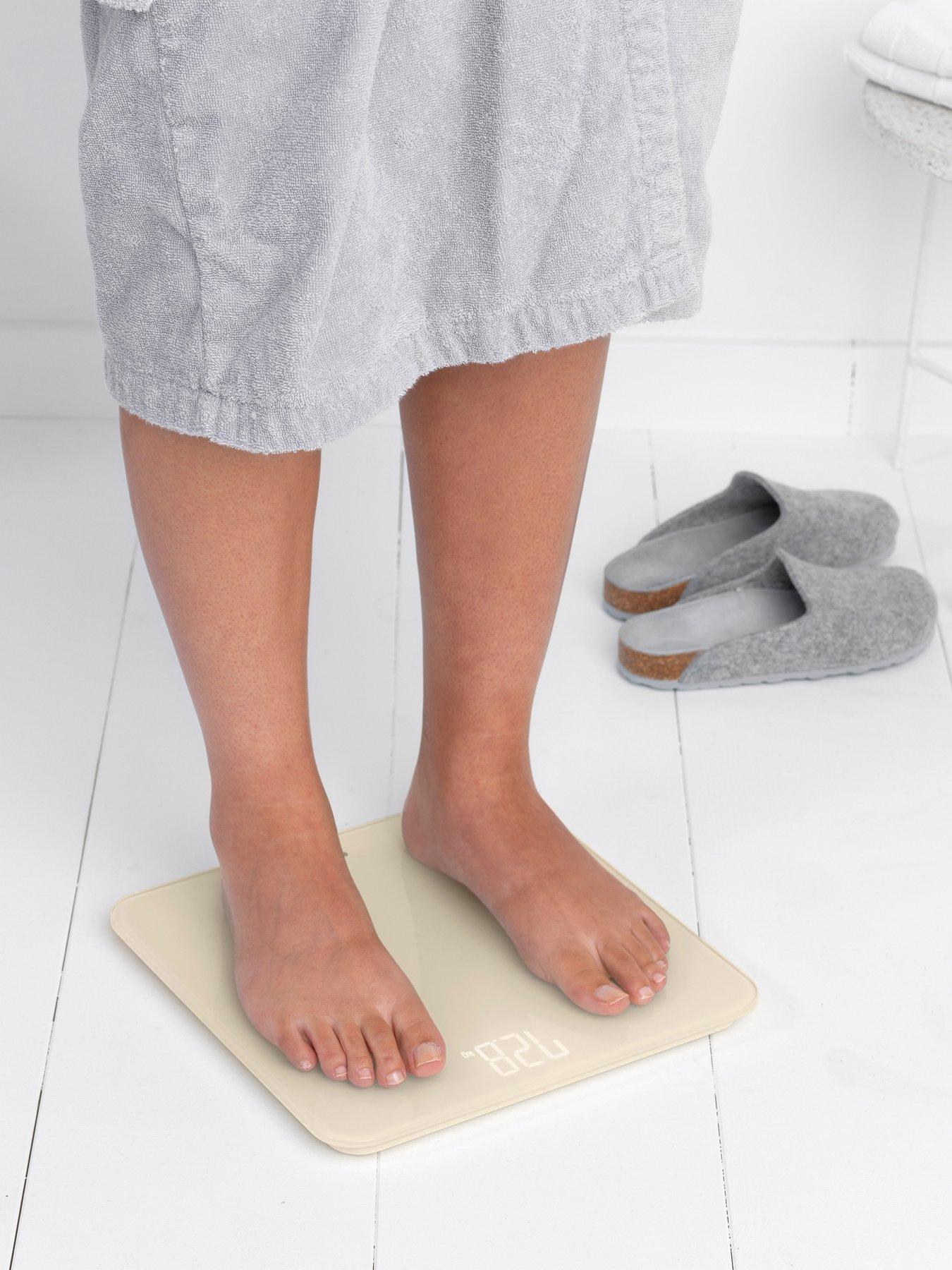 Image 5 of 7 of Brabantia Renew Digital Bathroom Scale