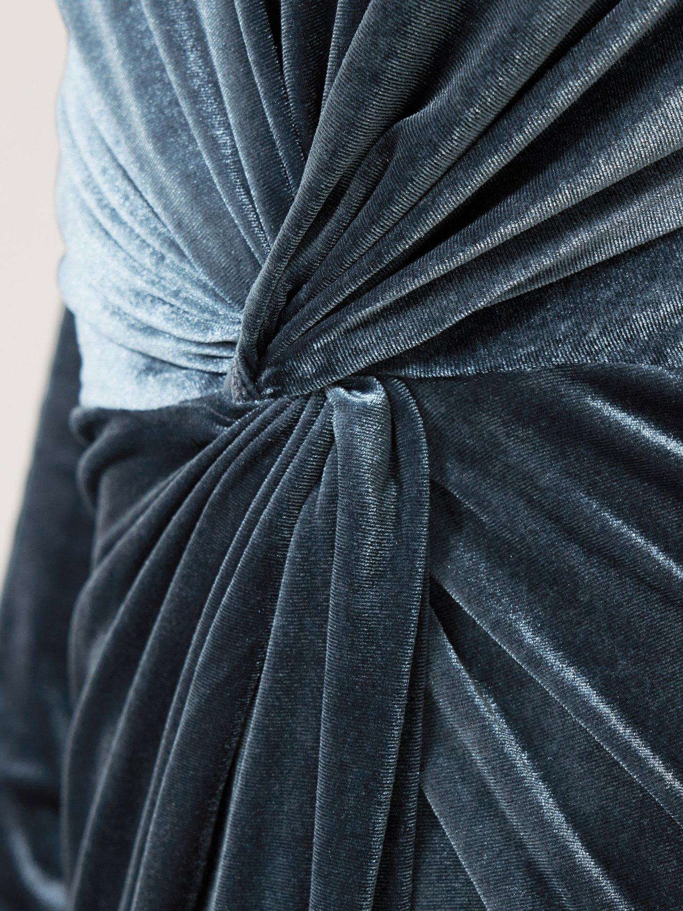 Image 4 of 4 of Yours Tall Velvet Knot Front Dress