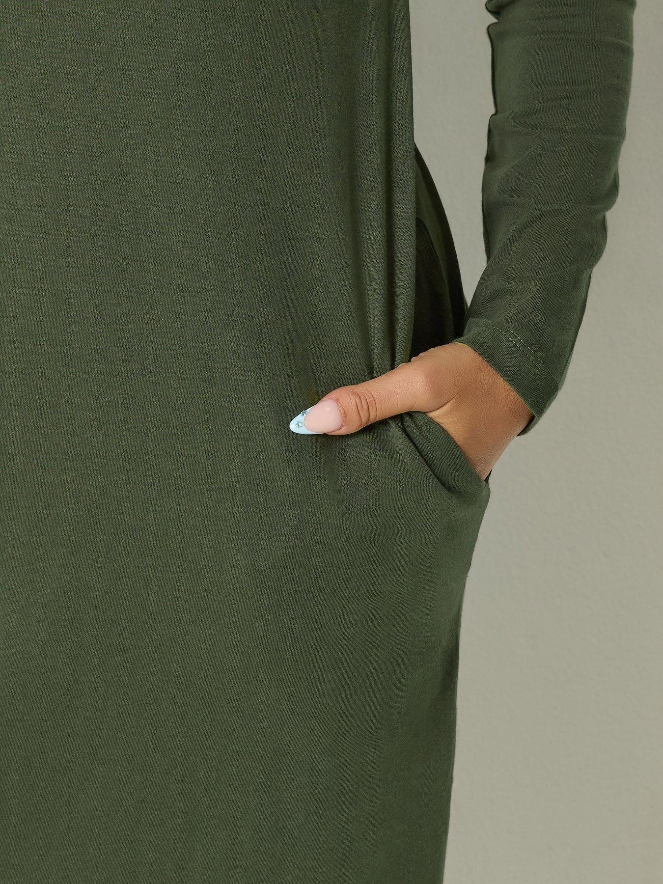 Image 4 of 4 of Yours Womens Petite Long Sleeve Jersey Side Split Maxi Dress - Green