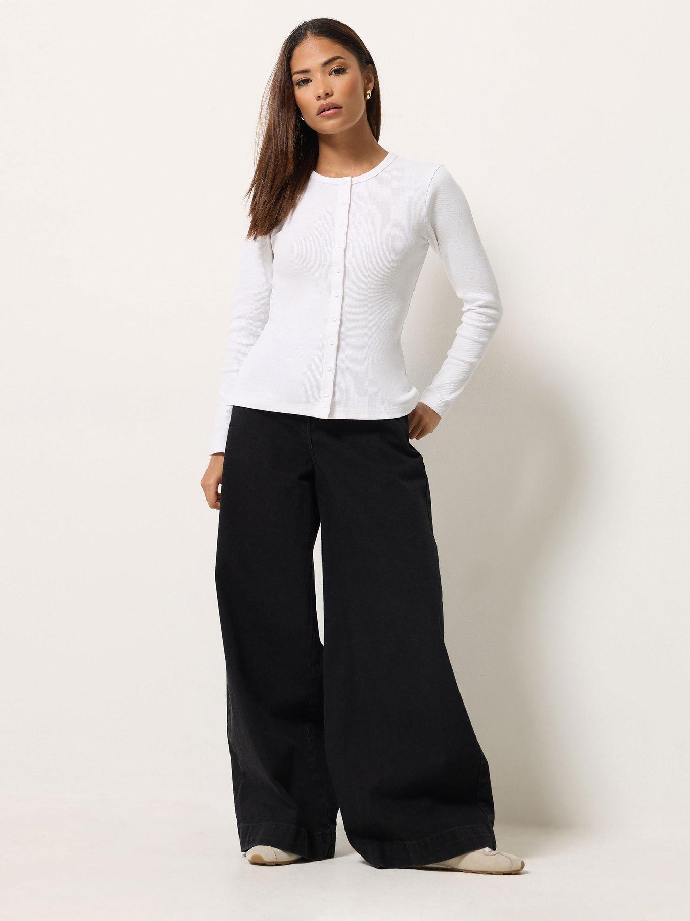 Image 3 of 4 of Yours Petite 2 Pack Long Sleeve Button Thru Top