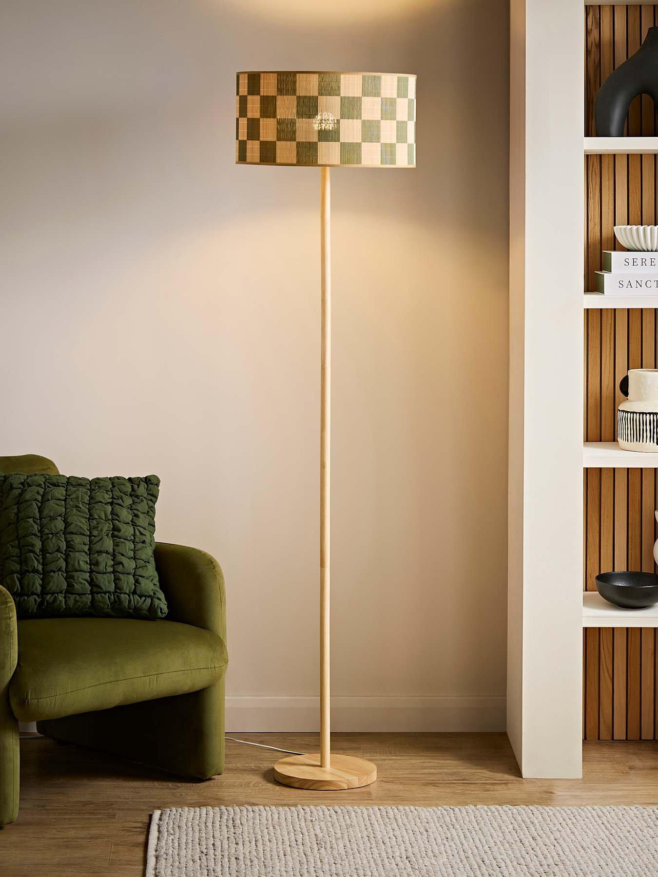 Valuelights Heather Light Wood Wooden Stem Floor Lamp With Green Checkerboard Bamboo Shade With Bulb