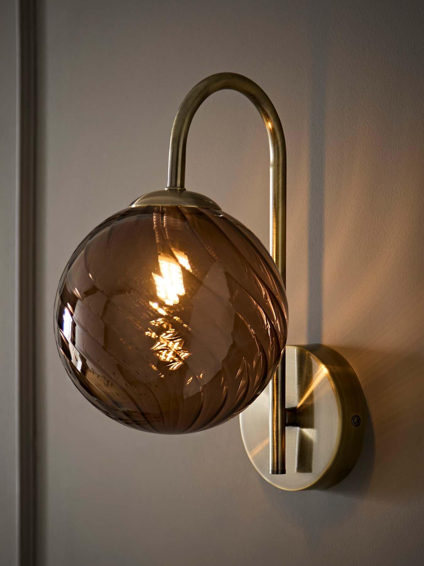 Valuelights Sydney Brushed Brass With Brown Swirl Glass Wall Light With Bulb