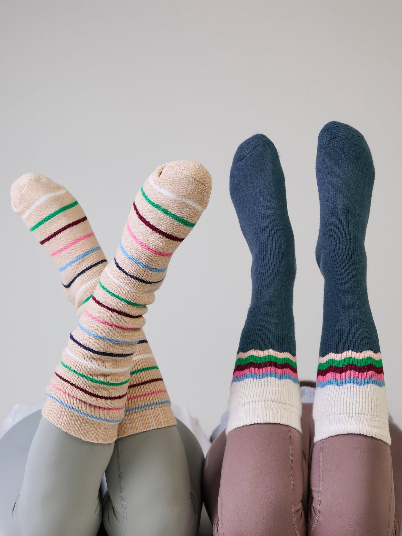 Image 5 of 5 of TOTES Totes Womens 2 Pack Knee High Brushed Welly Socks - Multi