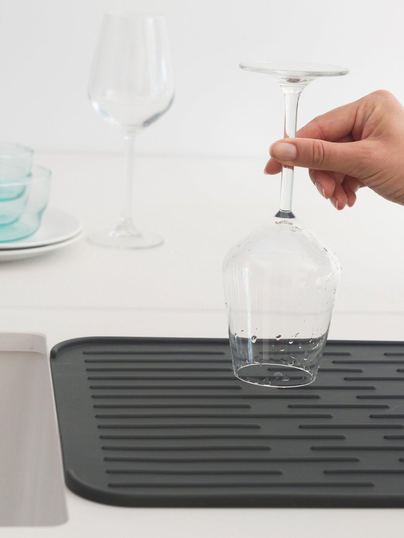 Image 5 of 7 of Brabantia Sinkside Silicone Dish Drying Mat