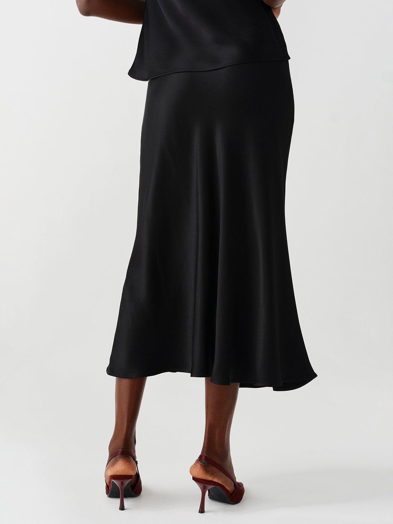 Image 7 of 7 of Ghost Black Luna Skirt