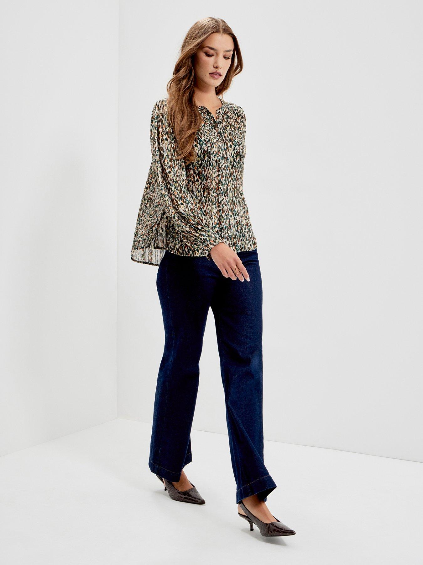 Image 3 of 7 of Finery Womens Lia Satin Stripe Chiffon Animal Blouse - Green