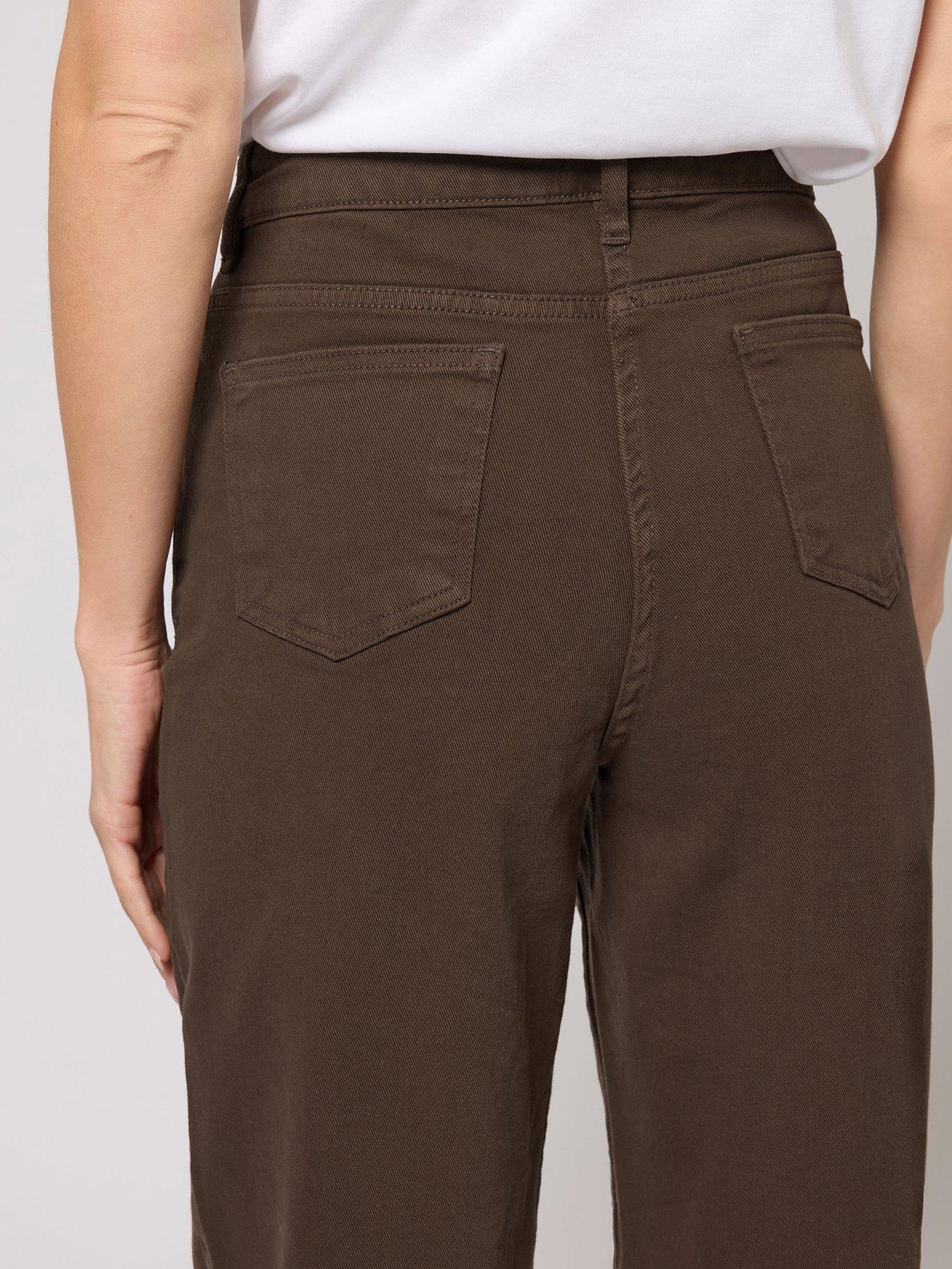 Image 4 of 4 of M&Co Petite Petite Mom Jean 27"