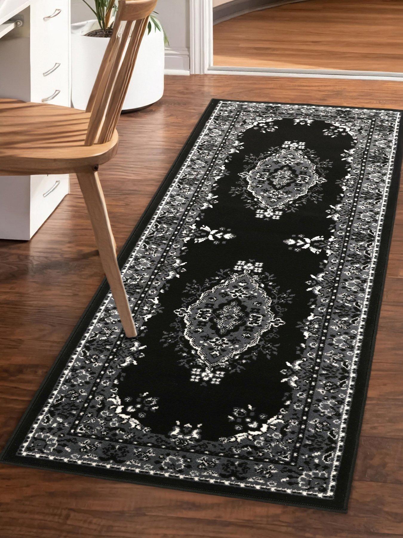 very-home-shiraz-runner