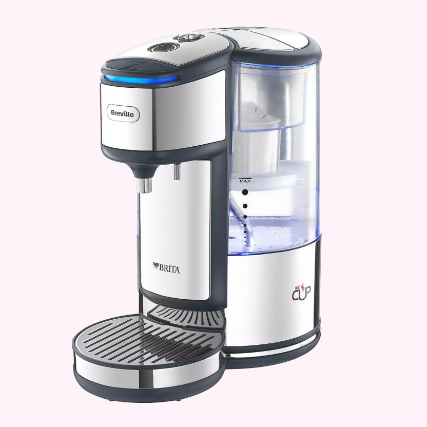Close-up of the BRITA HotCup kettle in black and silver
