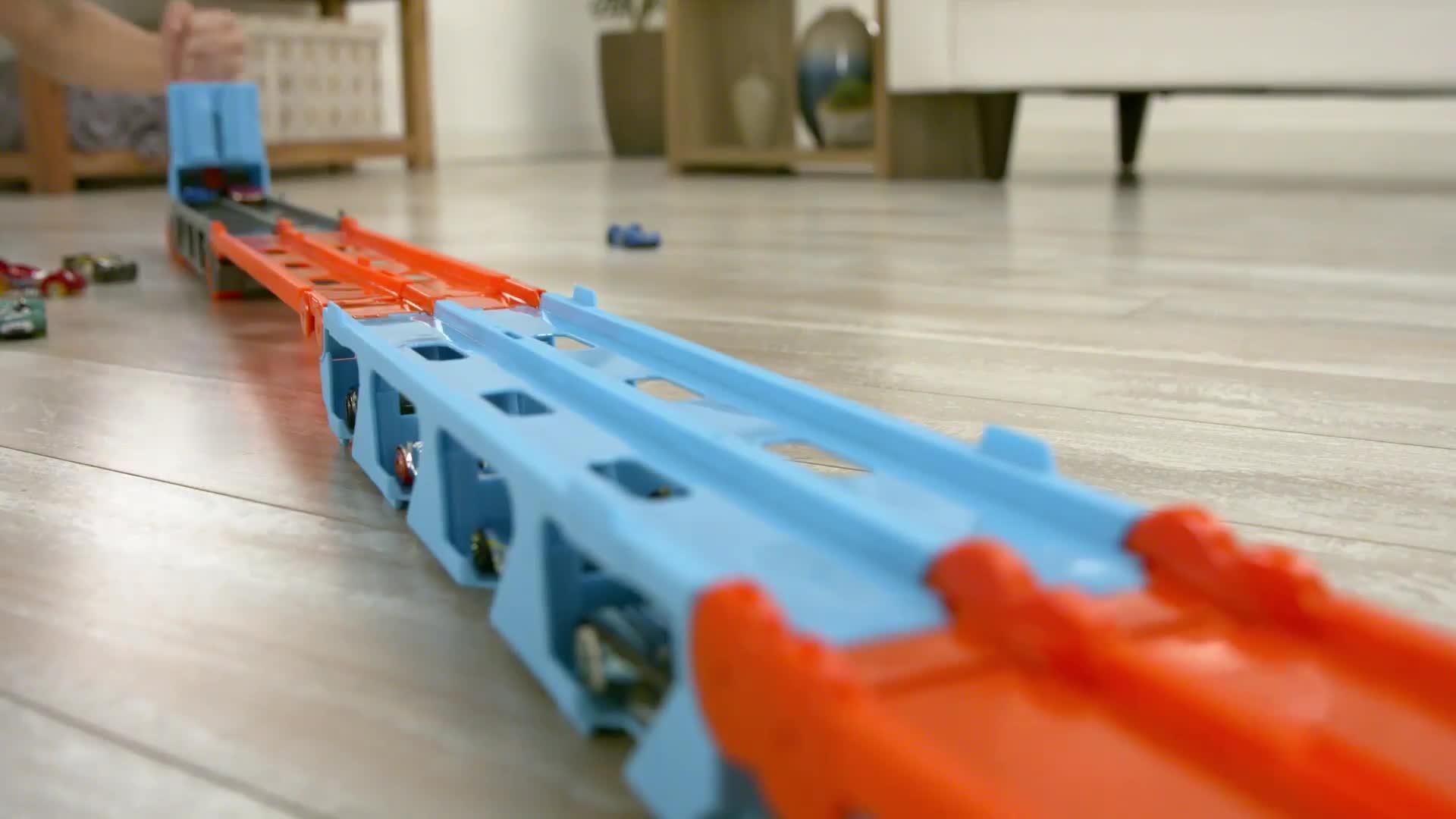 Image thumbnail 8 of 8 of Hot Wheels Speedway Hauler Carrier with 3 Toy Cars