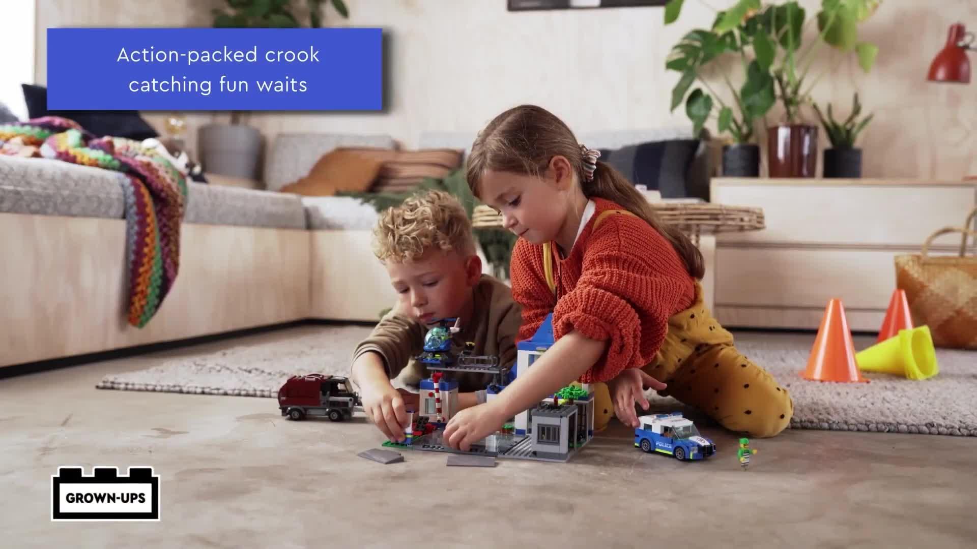 Image thumbnail 8 of 8 of LEGO City Police Station