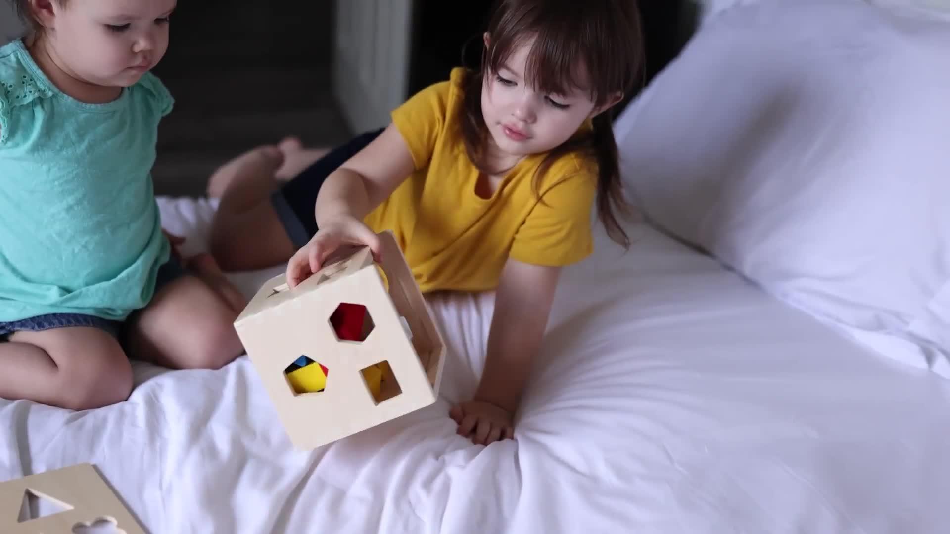 Image thumbnail 8 of 8 of Melissa & Doug Shape Sorting Cube