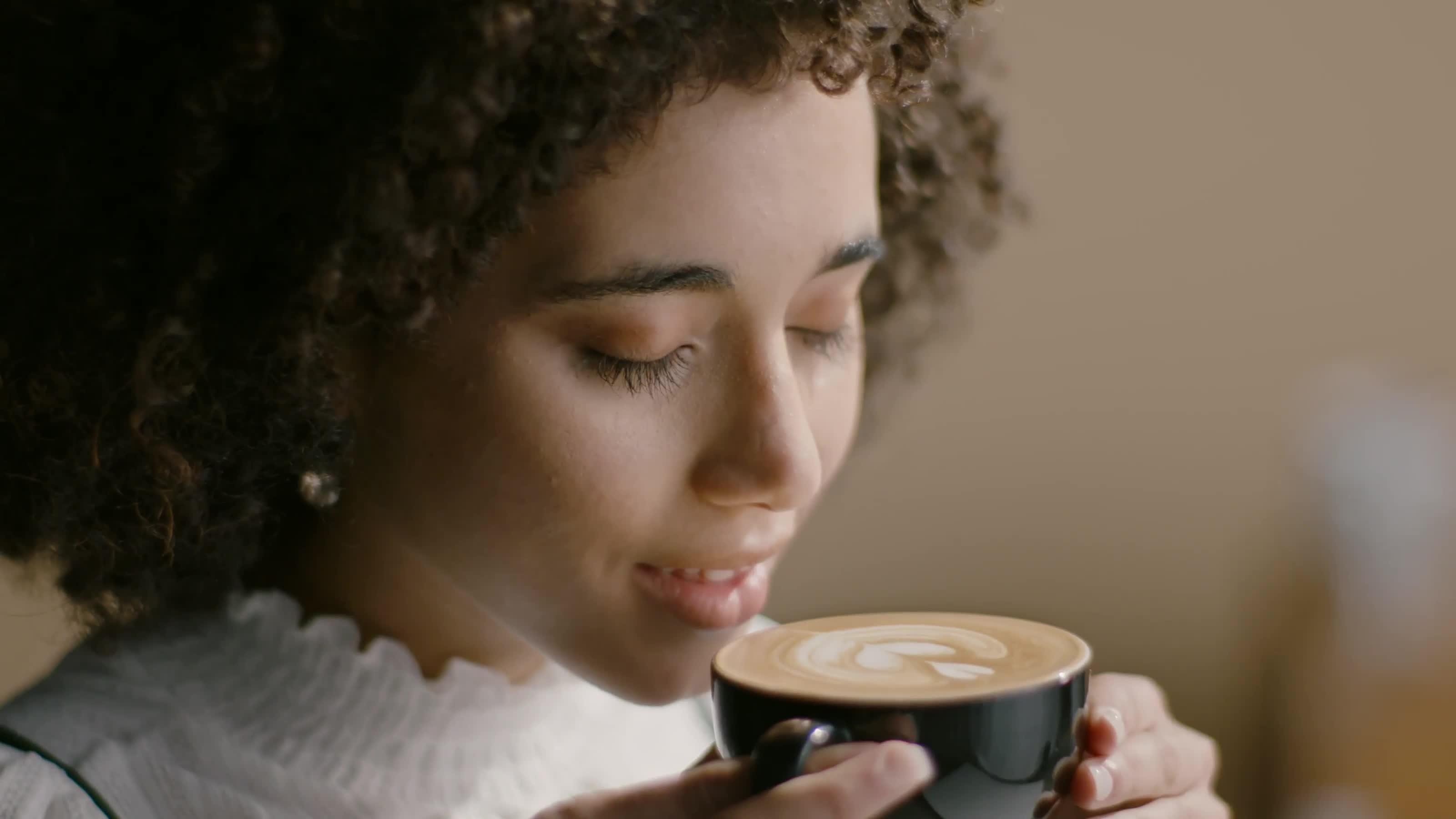 Image thumbnail 3 of 3 of Sage Bambino Coffee Machine&nbsp;-&nbsp;Sea Salt