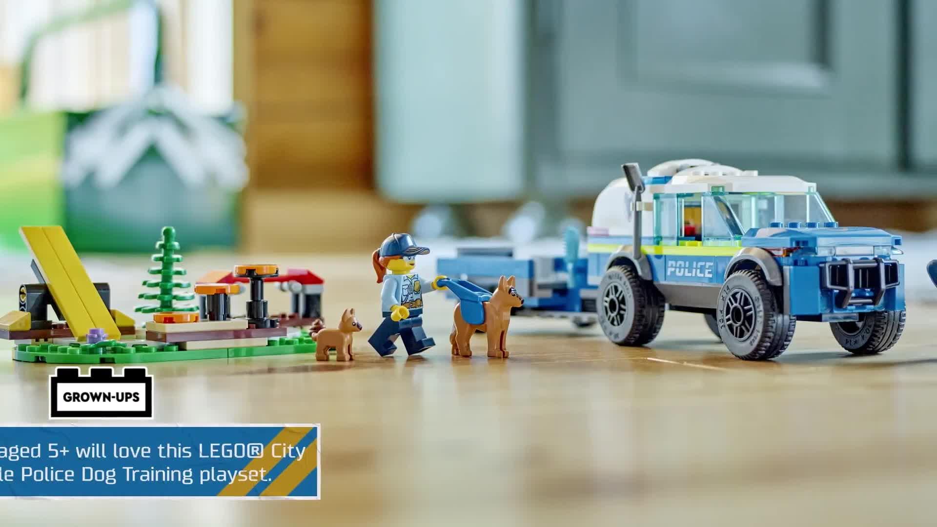 Image thumbnail 8 of 8 of LEGO City Mobile Police Dog Training Set 60369