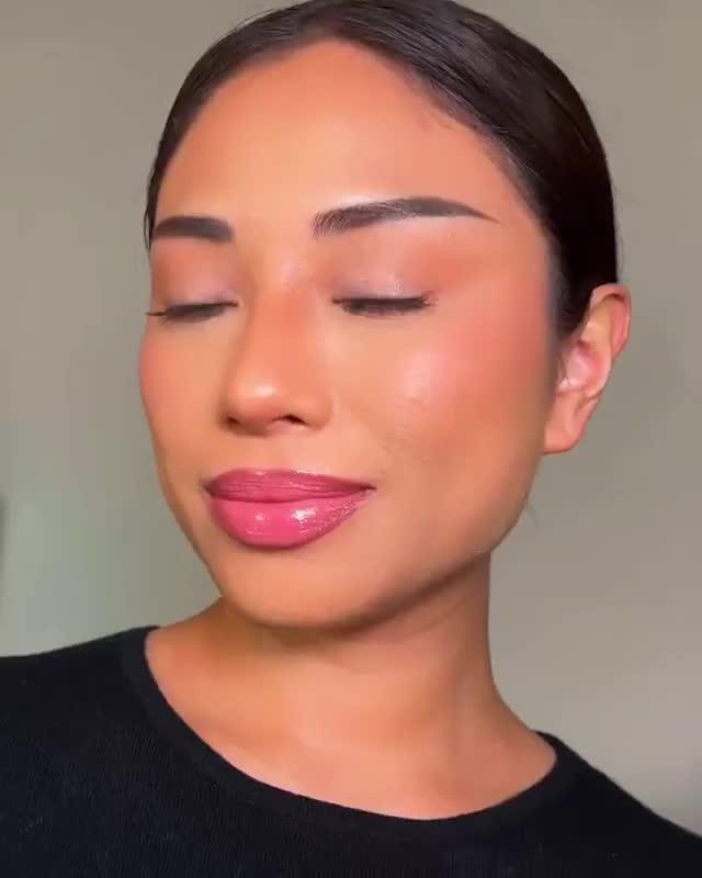 Image thumbnail 8 of 8 of MAYBELLINE Lifter Liner Lip Liner with Hyaluronic Acid