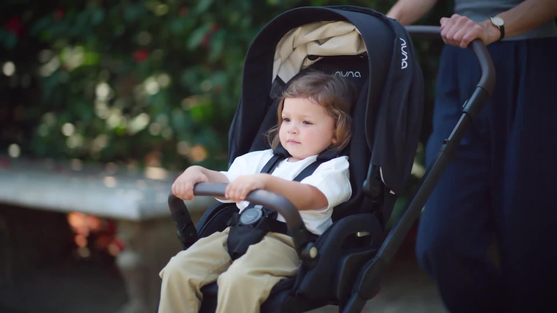 Image thumbnail 8 of 8 of Nuna MIXX next ARRA flex Pushchair Bundle - Caviar
