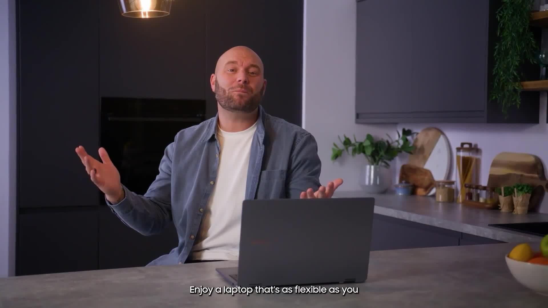 Image thumbnail 8 of 8 of Samsung Galaxy Book5 360 Copilot+ PC (2025) - 15.6in FHD AMOLED Touchscreen - Intel Core Ultra 5 (Series 2) - 16GB RAM, 256GB SSD - Grey