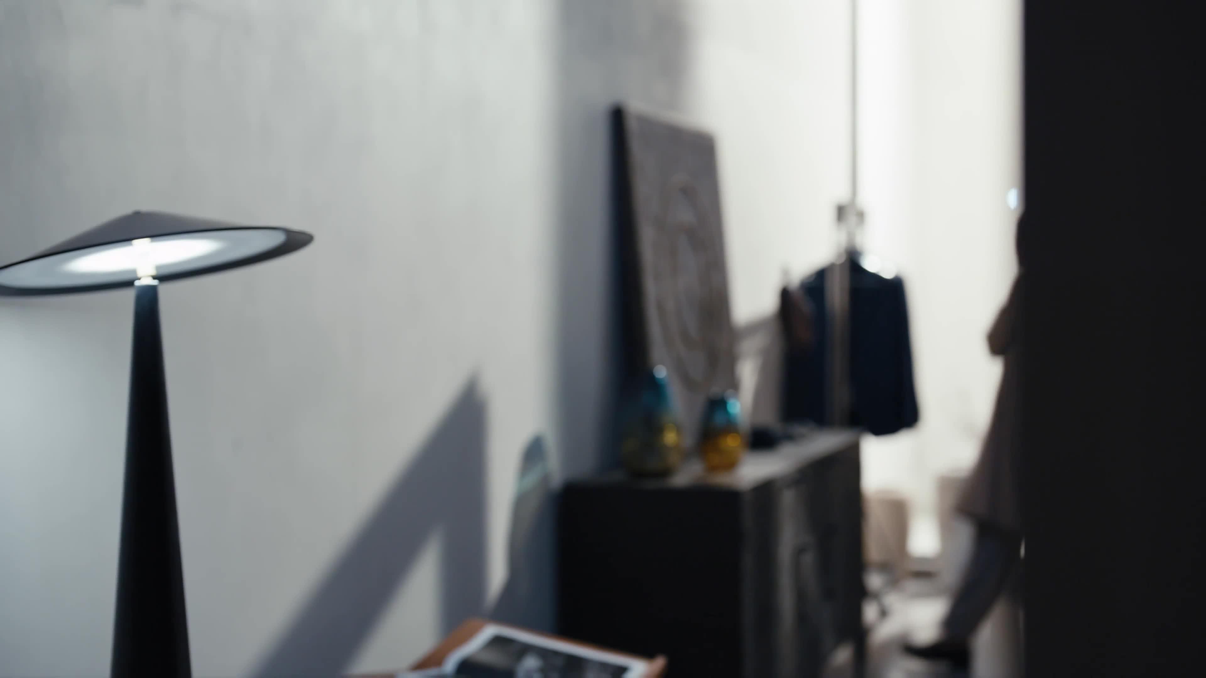 Image thumbnail 8 of 8 of Hisense C2TUK 4k TriChroma Smart Mini Projector