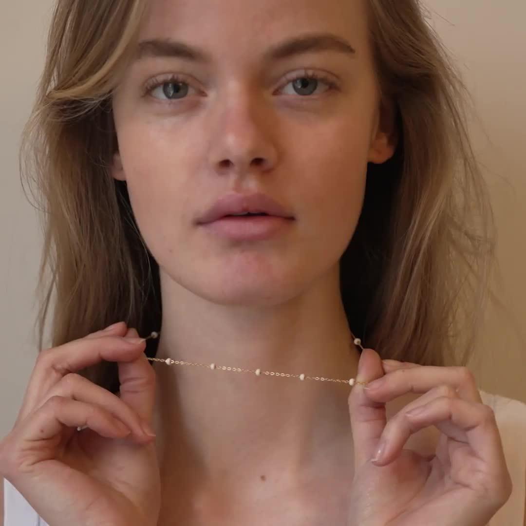 Video of enamel-copenhagen-lola-bold-necklace-18ct-gold-plated-925-sterling-silver-daisy