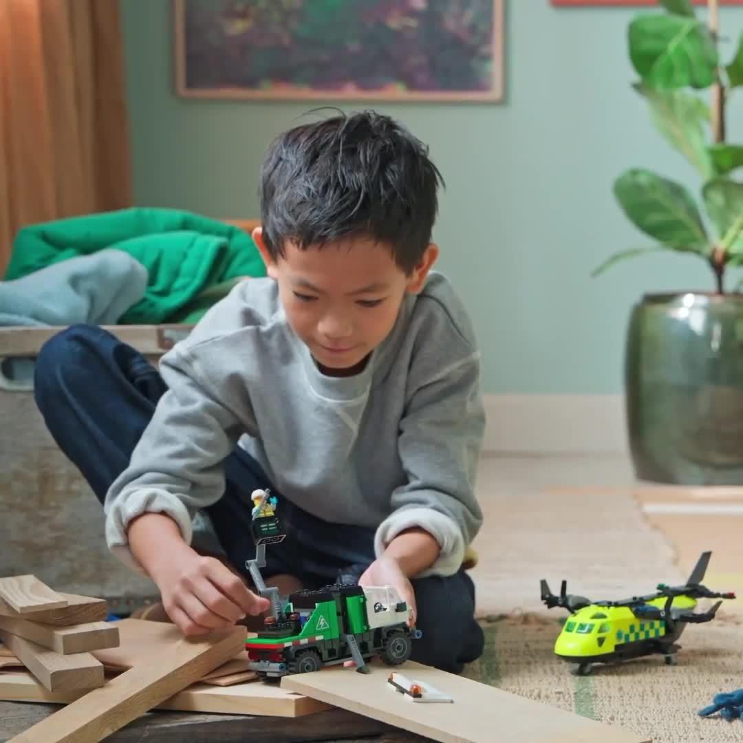 Image thumbnail 8 of 8 of LEGO City Airplane, Service Truck &amp; Hovercraft Remix (60505)
