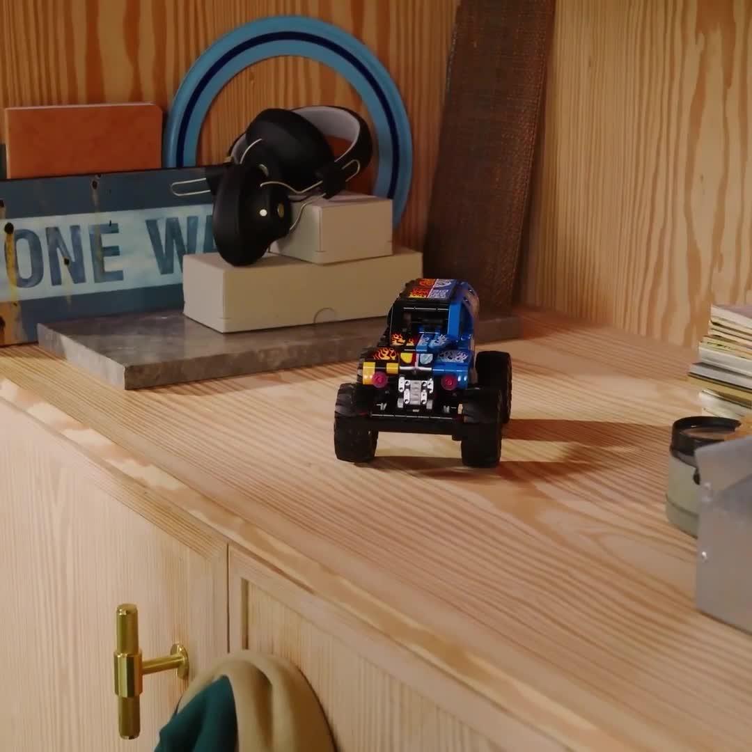 Image thumbnail 8 of 8 of LEGO Technic Monster Jam Grave Digger Fire and Ice (42219)