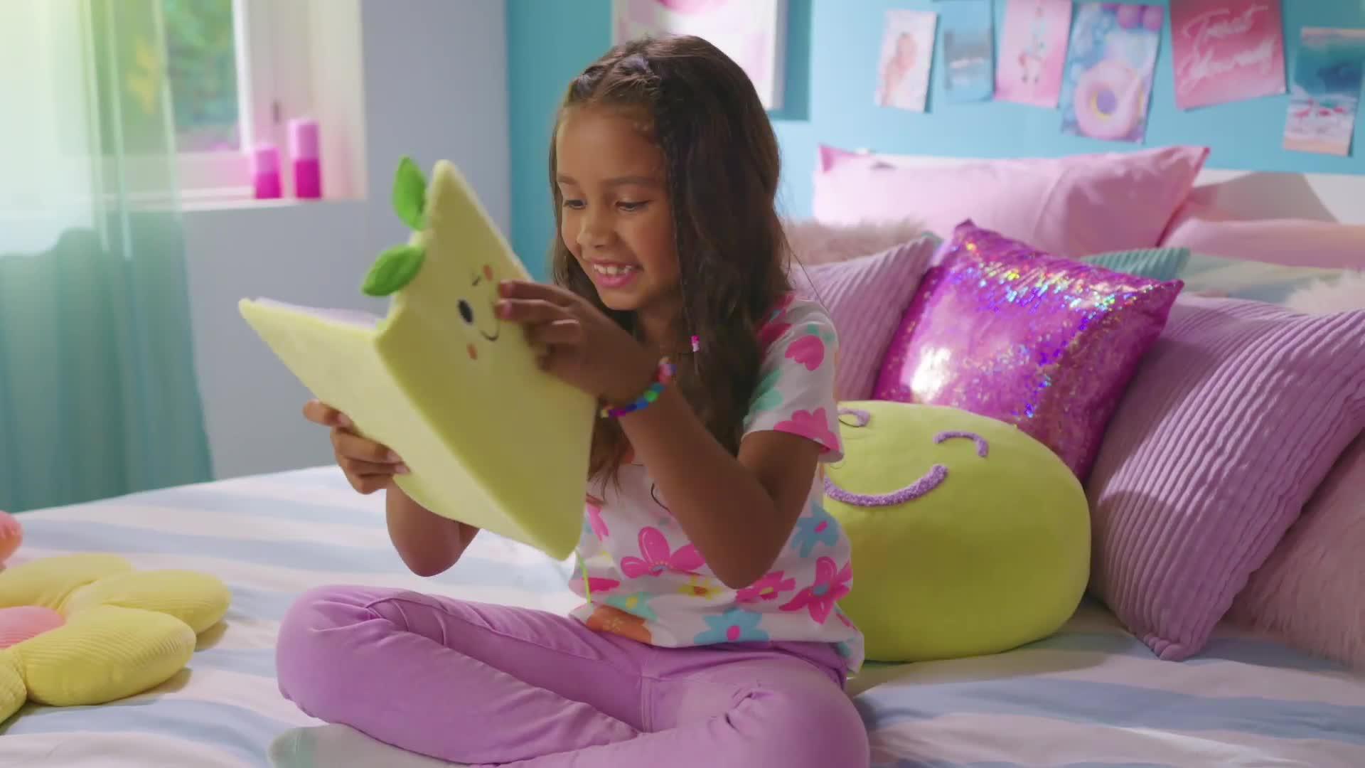 Image thumbnail 8 of 8 of Studio Creator Creator Video Walkie-Talkies