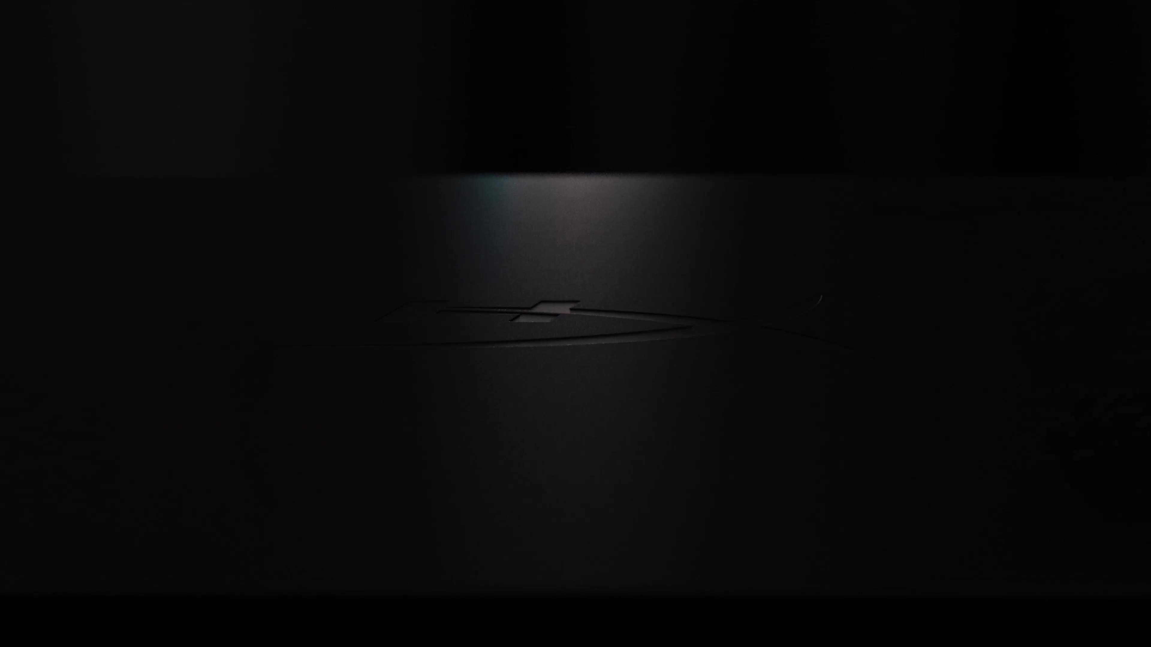 Image thumbnail 8 of 8 of HYPERX OMEN 15-ga0002na 15.3in WQXGA Gaming Laptop - NVIDIA RTX 5060 - 16GB RAM, 1TB SSD - Intel Core i5-14450HX - 180Hz