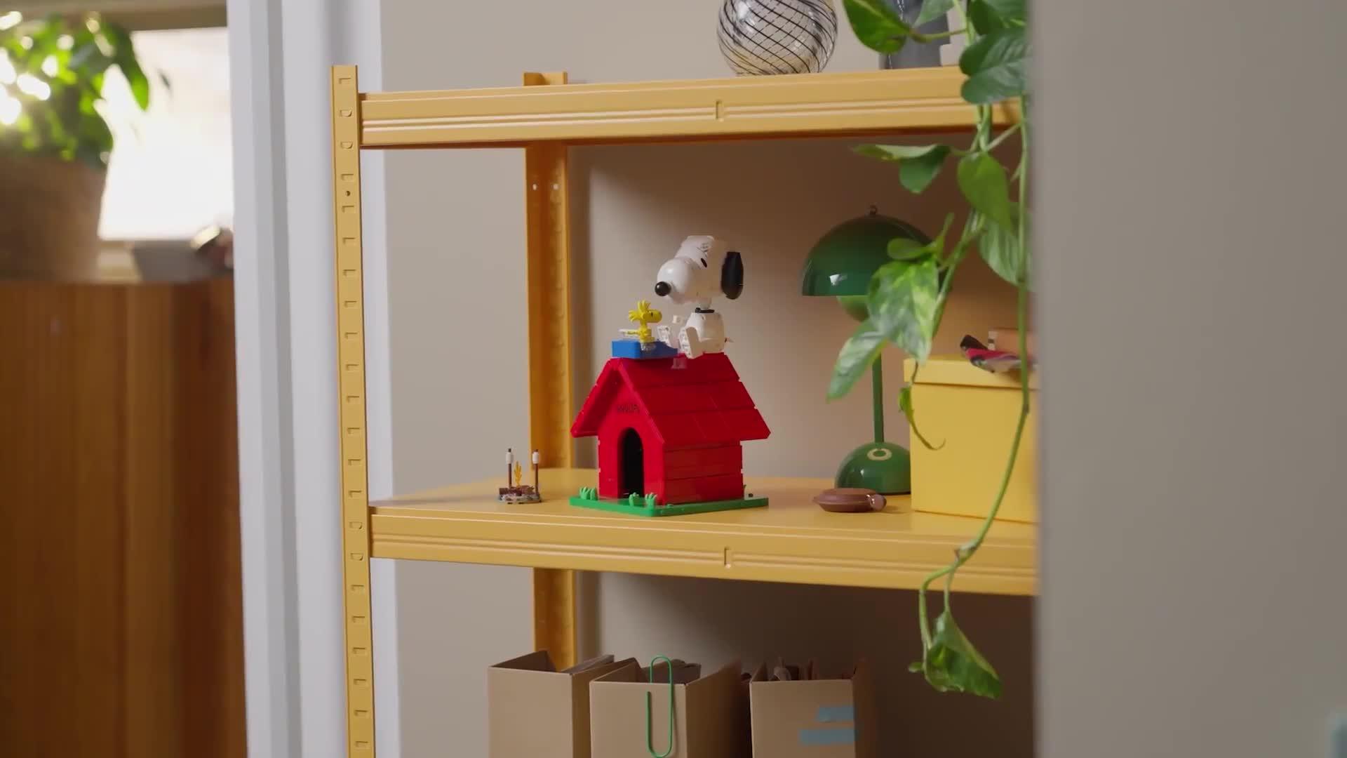 Image thumbnail 8 of 8 of LEGO Ideas Peanuts: Snoopy&rsquo;s Doghouse Set 21368