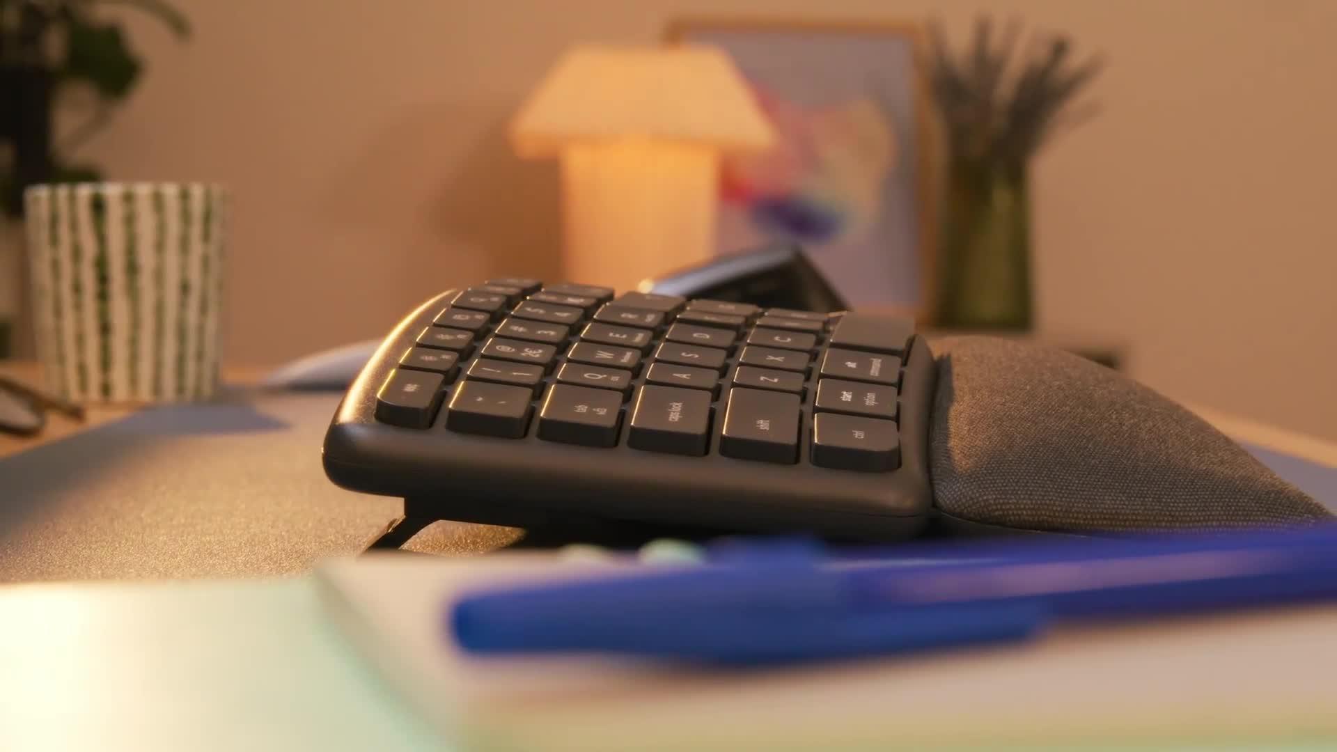 Image thumbnail 8 of 8 of Trust Keyra Ergonomic Multi-Device Wireless Keyboard for PC/ Laptop - UK Layout, Black